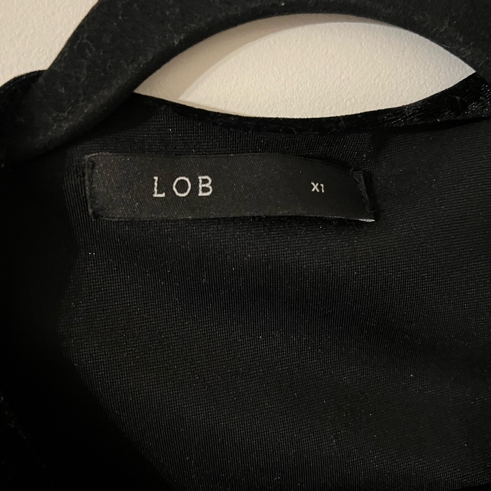 Women’s black velvet midi dress